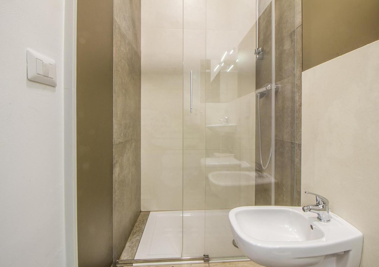 Appartamento Con 2 Camere E 2 Bagni In Centro Con Parcheggio Матера Экстерьер фото